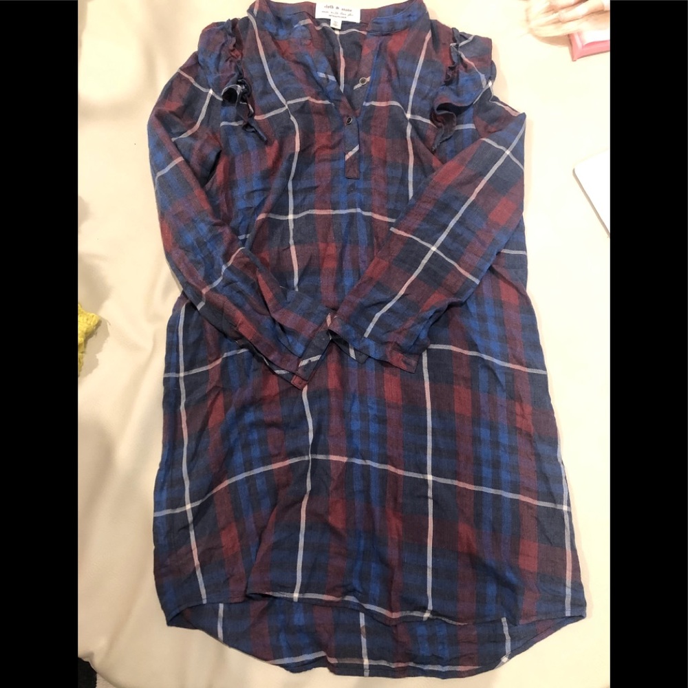 Cloth & Stone Ruffled Shirtdress - Picture 3 of 3